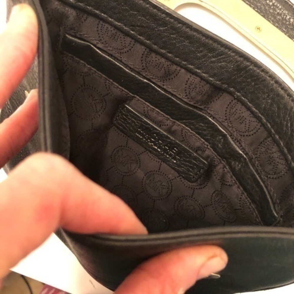 Michael kors black leather crossbody bag - Picture 5 of 10